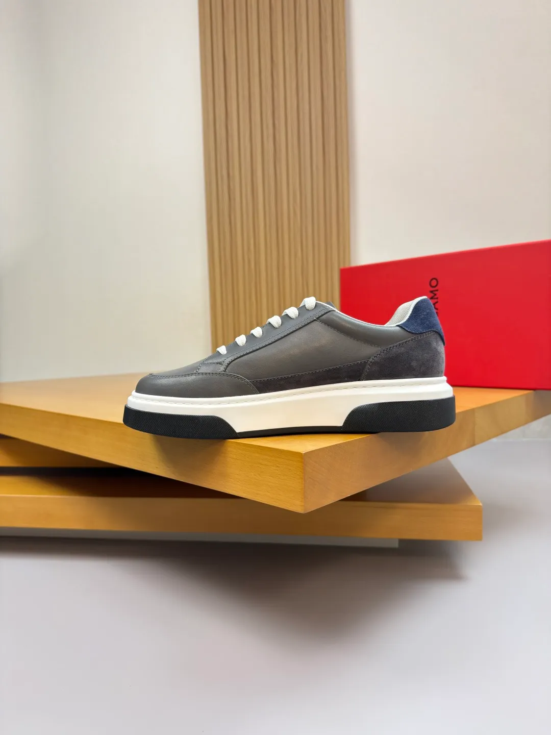 Men's men's shoes 💰440 [New style] 🏃‍♂️🏃‍♂️[Ferragamo] Ferragamo - High-end quality original order·Casual sports shoes -Upper: 🔝Nappa calfskin, suede calfskin, shoe body. Sewing brand totem, tongue air pressure brand logo -Inner: water-dyed cowhide -Outsole: ultra-light TPU foam rubber; molded outsole -Ultra-high quality control and fine workmanship: outstanding (high-end, extravagance, grade) -Size: 38-45 (46, can be customized)